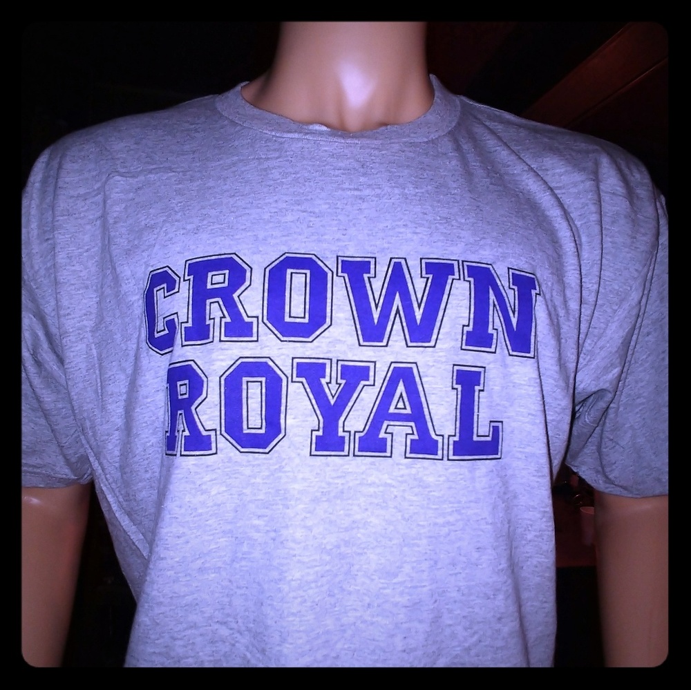Crown Royal t-shirt xl